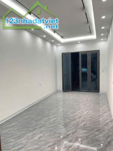 Nhà đẹp Pháo Đài LángTT ĐỐNG ĐA - 41M² x 4 TẦNG - NHÀ MỚI  TINH - GẦN PHỐ - GIÁ 8.15 TỶ