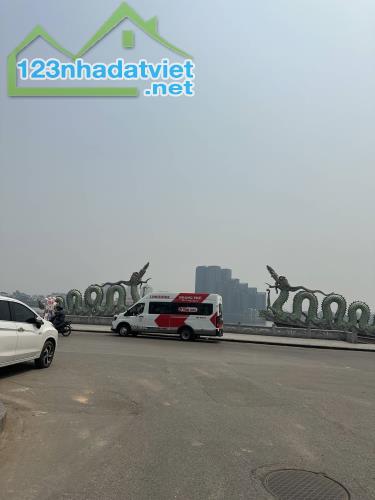 Bán nhà mặt phố Nhật Chiêu  View Hồ Tây vĩnh viễn  Kinh doanh đỉnh cao  Giá 95 tỷ