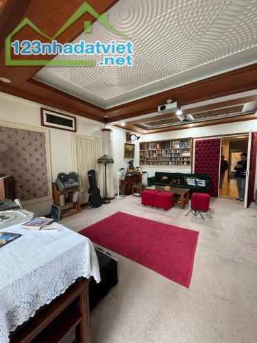 Bán nhà mặt phố Nhật Chiêu  View Hồ Tây vĩnh viễn  Kinh doanh đỉnh cao  Giá 95 tỷ - 1