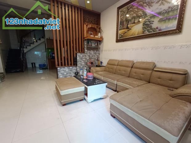 Bán nhà quận 8 ngang 4m hoàn công đủ