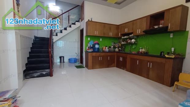 Bán nhà quận 8 ngang 4m hoàn công đủ - 1