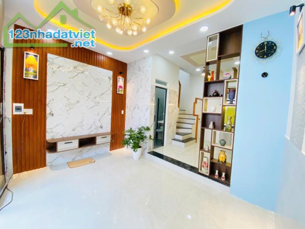 BÁN NHÀ QUẬN 8 BÌNH ĐÔNG MỚI ĐẸP 40M2 2TẦNG HƠN 3TỶ - 2