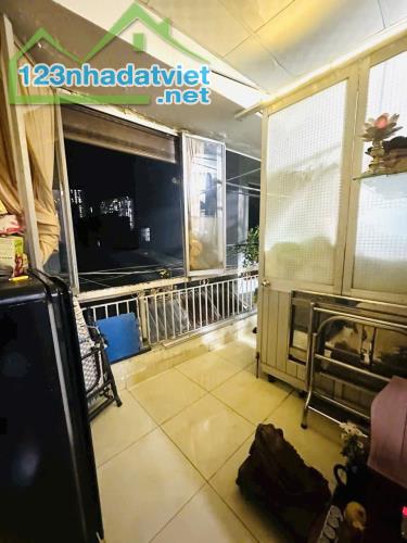 BÁN NHÀ KHU HIỆN HỮU, NGUYỄN VĂN QUỲ QUẬN 7, 2 TẦNG, 62M2 CHỈ 4.5 TỶ - 1