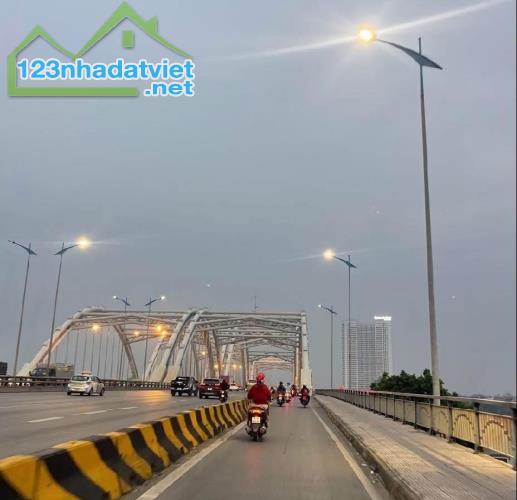 📌Lê xá mai lâm -các đường ô tô tránh 10m,  📌trước nhà sáng thoáng vô cùng,  Hàng xóm -vi