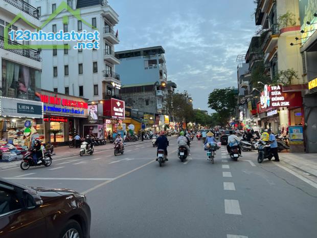 SIÊU HIẾM, NHÀ LÕI NGỌC LÂM 125M, 5T, MT5M, 1 MẶT PHỐ, 1 MẶT HỒ, VỈA HÈ RỘNG, KINH DOANH.
