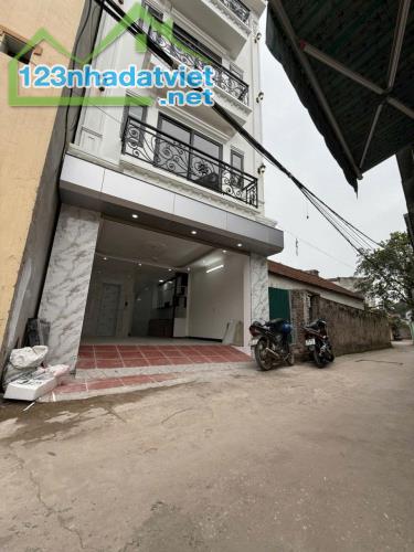 Bán nhà Bát Khối - Long Biên. Thang Máy - Ôtô 7 chỗ vào nhà, 51m x 5T. chỉ hơn 7 tỷ.