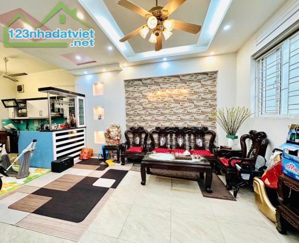 🌟 SIÊU PHẨM TRUNG TÂM TÂY HỒ – NHÀ ĐẸP 5 TẦNG CHỈ 6.1 TỶ! - 2