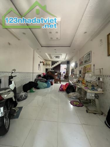 SÁT CHỢ TÂN HƯƠNG, TÂN PHÚ, 2 TẦNG, 4 x 24, NHỈNH NHẸ 7🧄 HẺM XE TẢI 5m, [167] - 1