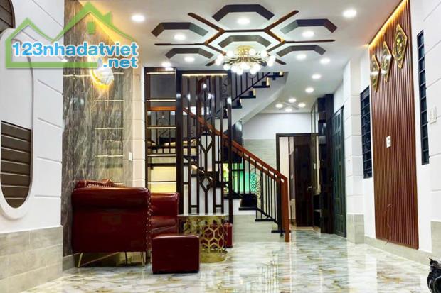 Bán nhà hẻm xe hơi, Nguyễn Văn Khối, Gò Vấp, 42m² (3.5m x 12m) - Giá 5.3 tỷ TL