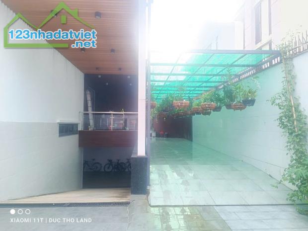 Bán Biệt thự chính chủ 485m2, 5 tầng, hầm, căn góc 2 mặt tiền khu Biệt thự Ngã Tư Ga, Q12 - 1