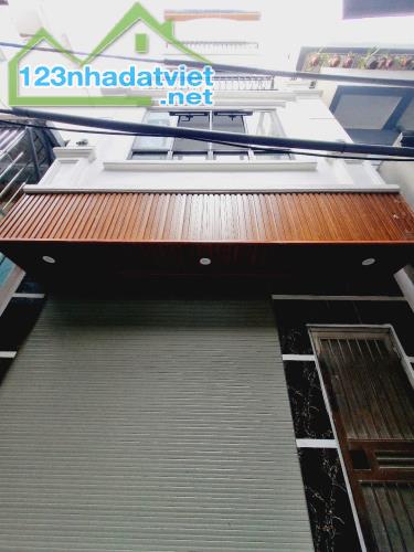 NHÀ ĐẸP LÊ HỒNG PHONG,HÀ ĐÔNG Ô TÔ ĐỖ CỬA, THANG MÁY DT 39M2, 5 TẦNG, MT 4.5M CHỈ 10.5 TỶ