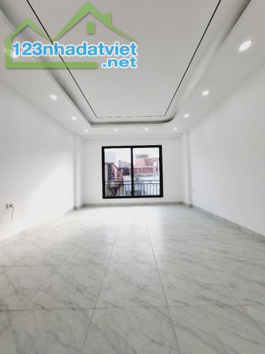 NHÀ ĐẸP LÊ HỒNG PHONG,HÀ ĐÔNG Ô TÔ ĐỖ CỬA, THANG MÁY DT 39M2, 5 TẦNG, MT 4.5M CHỈ 10.5 TỶ - 4