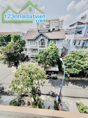 BÁN NHÀ MẶT TIỀN TÂN THỚI NHẤT - KHU NHÀ GIÀU - QUẬN 12 ❗Ngang gần 4,5m - dài 20m❗ 5pn, có - 3