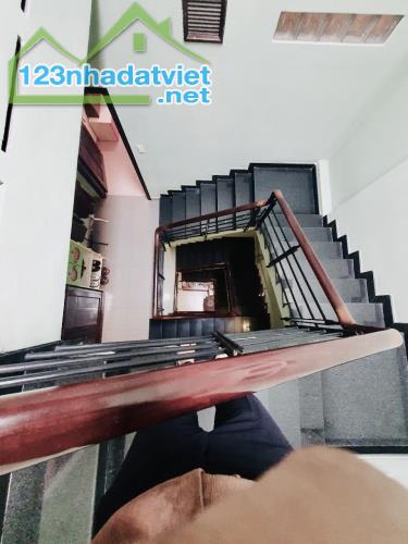 BÁN NHÀ MẶT TIỀN TÂN THỚI NHẤT - KHU NHÀ GIÀU - QUẬN 12 ❗Ngang gần 4,5m - dài 20m❗ 5pn, có - 4