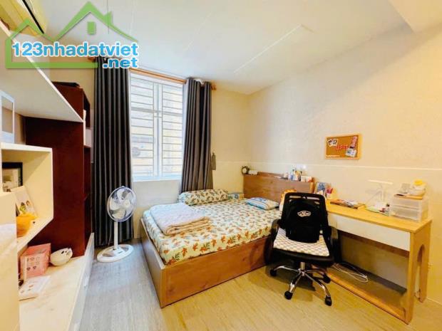 SÁT MT! Bán Nhà Mới Đẹp 4 Tầng Hai Bà Trưng, 41m2, 7 Tỷ TL - 1