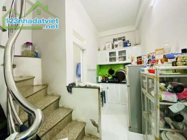 BÁN NHÀ CHÍNH CHỦ ĐƯỜNG SỐ 4 P11 GÒ VẤP DIỆN TÍCH 30M2 NHỈNH 3 TỶ - 1