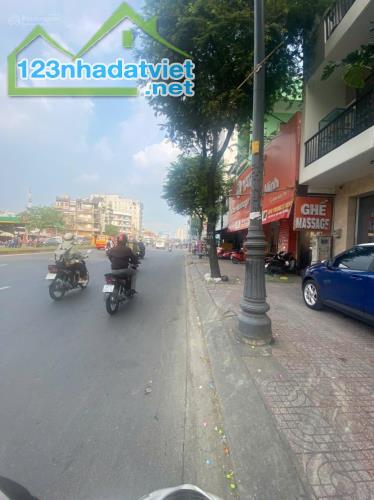 **+ BÁN NHÀ  𝐌ặt Tiền Hồng Bàng Quận 5 – Gần BV Chợ Rẫy( 4.3X22) 4 Tầng Chỉ 21Tỷ - 2