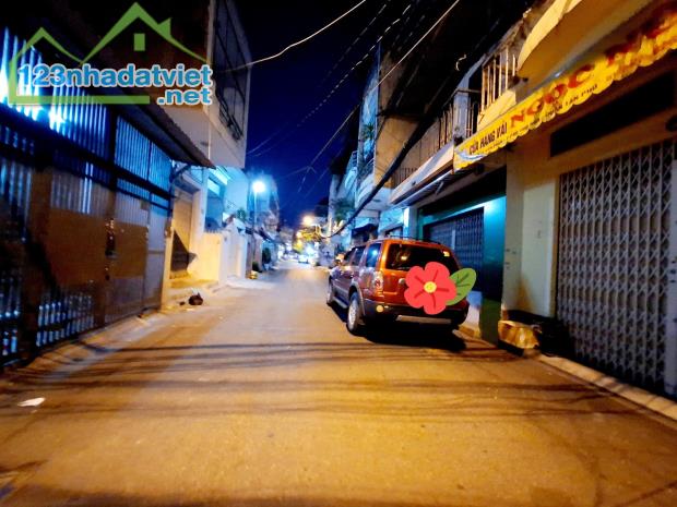 Chủ cần bán gấp để mua nhà to hơn Lê Văn Phan, nhà đẹp, nhà làm ăn thịnh vựơng, chỉ 2.x tỷ - 1