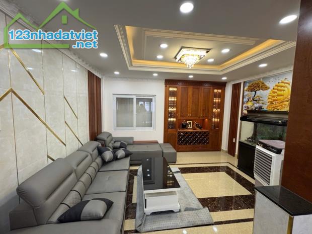 ĐẸP KHÔNG TỲ VẾT,KDC VĂN MINH, HẺM 8M,CAO TẦNG,GIÁP VẠN PHÚC, 56M2, 5LẦU VÀO Ở NGAY 9.3 TỶ - 2
