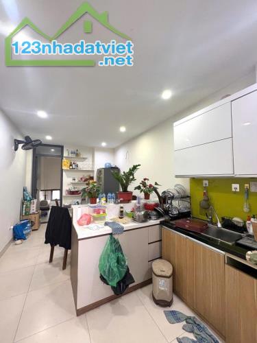 Bán nhà mặt phố Hòe Nhai, quận Ba Đình, 46m2 x 7 tầng thang máy, vỉa hè kinh doanh, 33 tỷ!