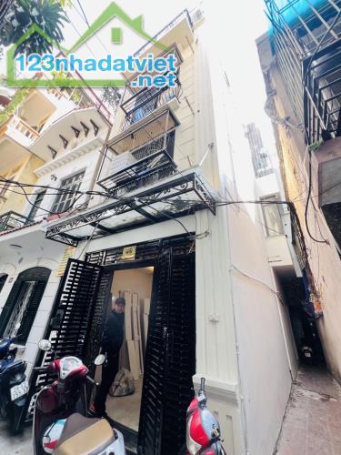 Nhà đẹp siêu hiếm Phố Yên Lãng full tiện ích - 1