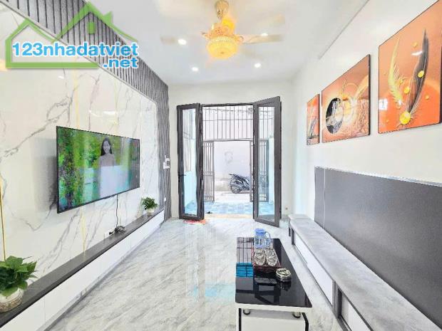 BÁN NHÀ BIÊN GIANG, Ô TÔ ĐỖ CỬA, 5Tx34M, LÔ GÓC SIÊU THOÁNG. GIÁ 3ty65 - 2