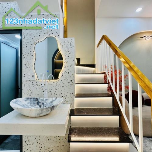 Bán gấp nhà mặt phố Thủ Đức liền kề Đặng Văn Bi_ Đường ô tô 2 chiều với HĐT 284 triệu_ Chỉ - 5