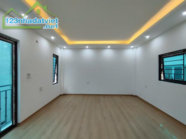 Nhà đẹp 02 mặt thoáng 31/34m2 XaLa–thang máy – 10m oto tránh đỗ - 4