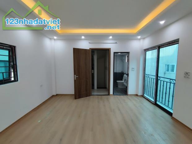 Nhà đẹp 02 mặt thoáng 31/34m2 XaLa–thang máy – 10m oto tránh đỗ - 5