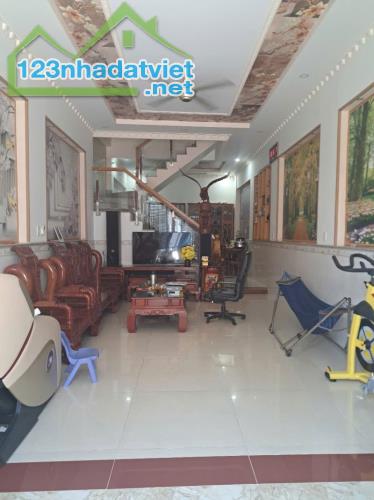 Nhà mặt tiền đường số – KDC Dĩ An – 61m² – Nhà mới 3PN – Đường nhựa 12m – Giá nhỉnh 3 tỷ