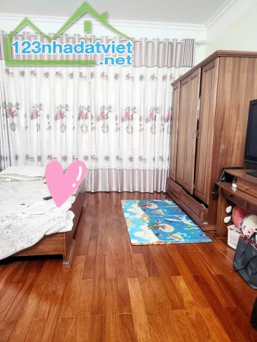 Bán nhà 250m2 10x25m Bạch Đằng lô góc hợp tòa nhà hầm 7 tầng thang máy đầu tư chỉ 35 tỷ - - 2
