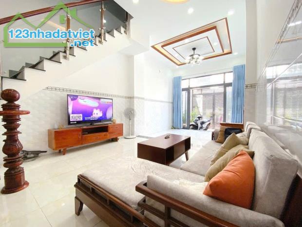 Bán Nhà HXH Bùi Tư Toàn,Bình Tân 64m2 - 4x16x4 Tầng - 6,8 Tỷ TL - 3