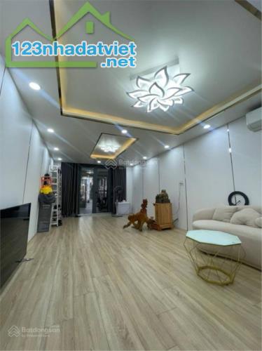 🏠 Bán nhà Phạm Hữu Lầu, Phú Mỹ, Q.7, 110m² (8x13m), 8.9 tỷ 🏠