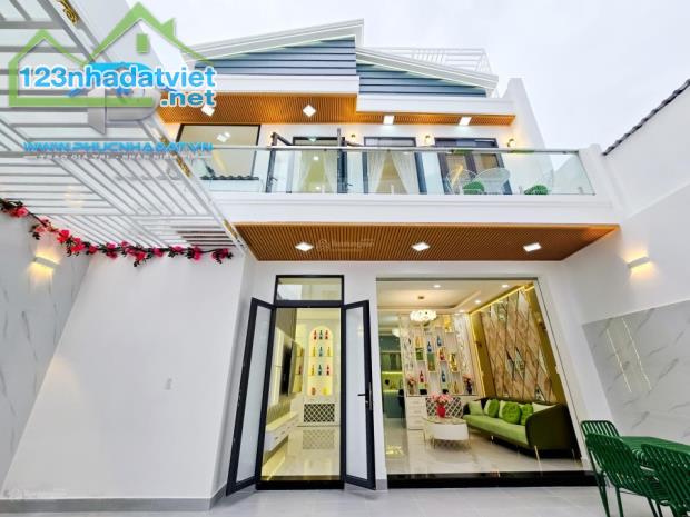 🏠 Bán nhà Phạm Hữu Lầu, Phú Mỹ, Q.7, 110m² (8x13m), 8.9 tỷ 🏠 - 1