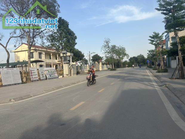 💥💥 NGÕ OTO ĐỖ CỬA - ĐẤT VUÔNG VẮN - CÁCH NHÀ VĂN HOÁ KHU ĐẤU GIÁ 100M- CÔNG VIÊN KIM QUY