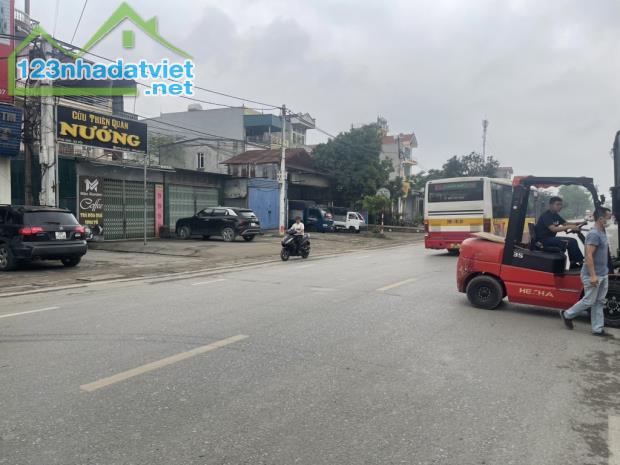 Cháy cháy,   Phố  Lộc Hà 40m Đất 2 mặt thoáng  👉bên cạnh nằm sát dự án đường mở rộng thẳn