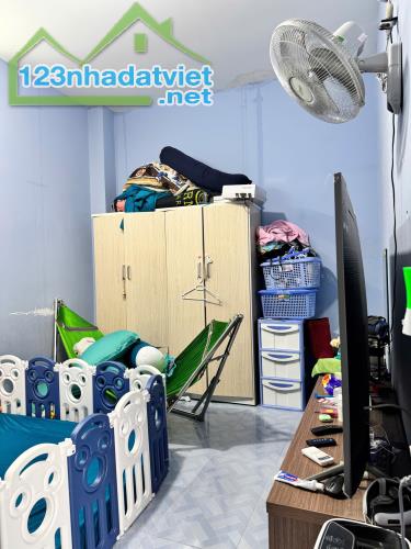 BÁN NHÀ TÂN HƯNG QUẬN 7, 2 TẦNG 2PN 2WC, HẺM TRƯỚC NHÀ 4M - 2