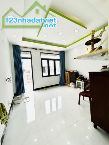 Bán gấp nhà đẹp ở ngay Trần Xuân Soạn, xe hơi ngủ nhà, khi biệt thự Kiểu Đàm, 84m2, SHR. - 3