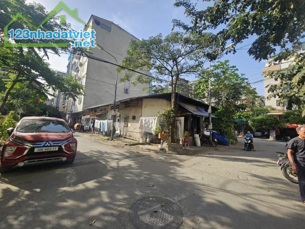 Phú Diễn - 38m- Lô góc 3 mặt thoáng – Ô tô– Giá chỉ 3,8 tỷ
