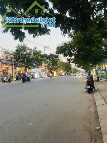 HL73.1 BÁN GẤP NHÀ HẺM XE TẢI RỘNG THÊNH THANG THÔNG TỨ HƯỚNG HƯƠNG LỘ 2 (73m2, 2 tầng) - 4