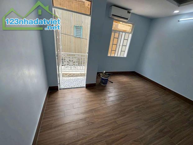Bán nhà Sổ Hồng riêng Quận 7 - DT: 4m x 7m - GIÁ: 3 TỶ 600 - 4
