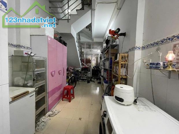 Chính Chủ - Hẻm 6M ,DT 45M2 ,4 Tầng Đúc Với 5PN,5WC - Lý Thái Tổ - Q10 - 4