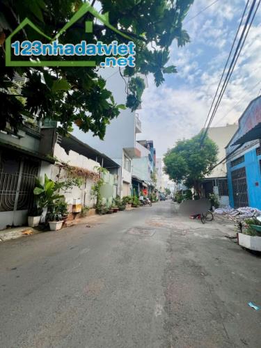 Bán nhà hẻm xe tải Lê Văn Quới, BHH A, Bình Tân, C4, 8x19M ( 152M2 ), 13 tỷ ( TL ) - 5