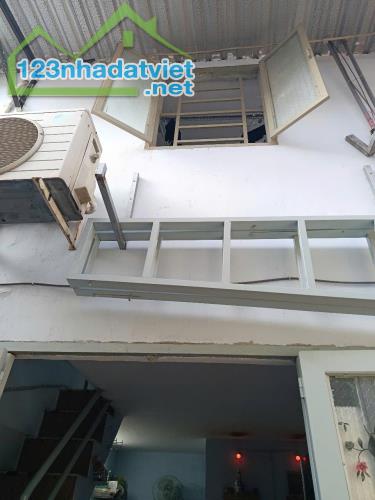 Chính Chủ Cần bán nhanh căn nhà vị trí đẹp - giá tốt tại quận 12, TPHCM