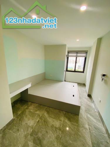 Bán căn hộ DV ngõ 57 Trung Văn, DT 80m, 6 tầng mới, MT 66m, giá 24.5 tỷ, ngõ ôtô.