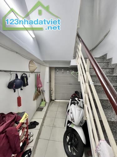 N91- Nhà Bán Phú Nhuận , Nguyễn Đình Chiểu , 65m2 ,  3 tầng btct , ngang  6  , 4 PN  ( 7 - 3