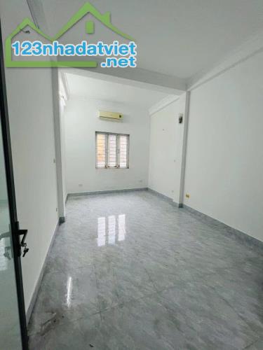 Duy nhất! Phố Tứ Liên gần Hồ Tây, Ô tô đỗ cửa, kinh doanh, nhà mới, 39M2X4T, nhinh 9 tỷ. - 3