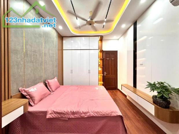 NHÀ ĐẸP AN DƯƠNG VƯƠNG – Ô TÔ ĐỖ CỬA, VÀO NHÀ – VIEW SÔNG HỒNG. - 4