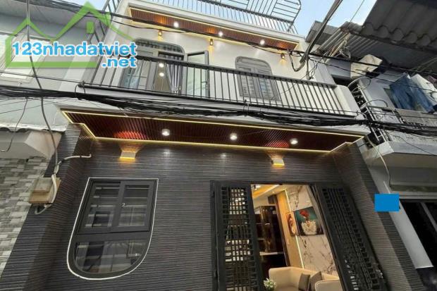 Bán nhà hẻm Đường Số 8, Gò Vấp, 30.6 m² (4.7m x 6.5m), 2 tầng, 2 PN - Giá 3.95 tỷ TL - 2