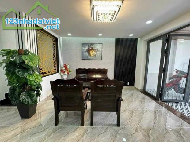 Chỉ 5.95 Tỷ ,Nhà 2 Lầu 64.5m ,Hẻm Ô Tô Nguyễn Văn Quỳ ,Quận 7.